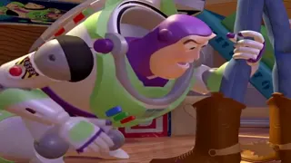 Toy story - Look an alien at 00:42 — BUZZ